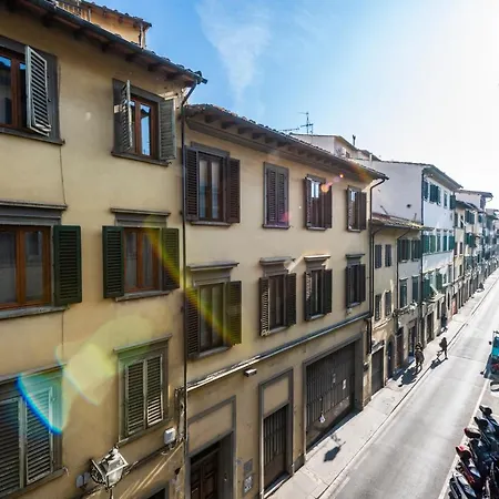 72 Via Romana Apartment